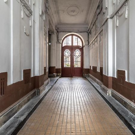Neoclassic Apartment Lviv Exterior foto